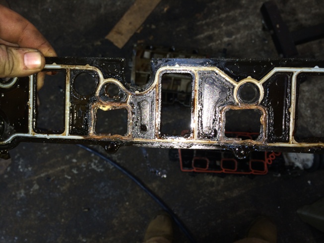 3800 V6 3.8 GM Series II Intake Manifold coolant leak causing hydro ...